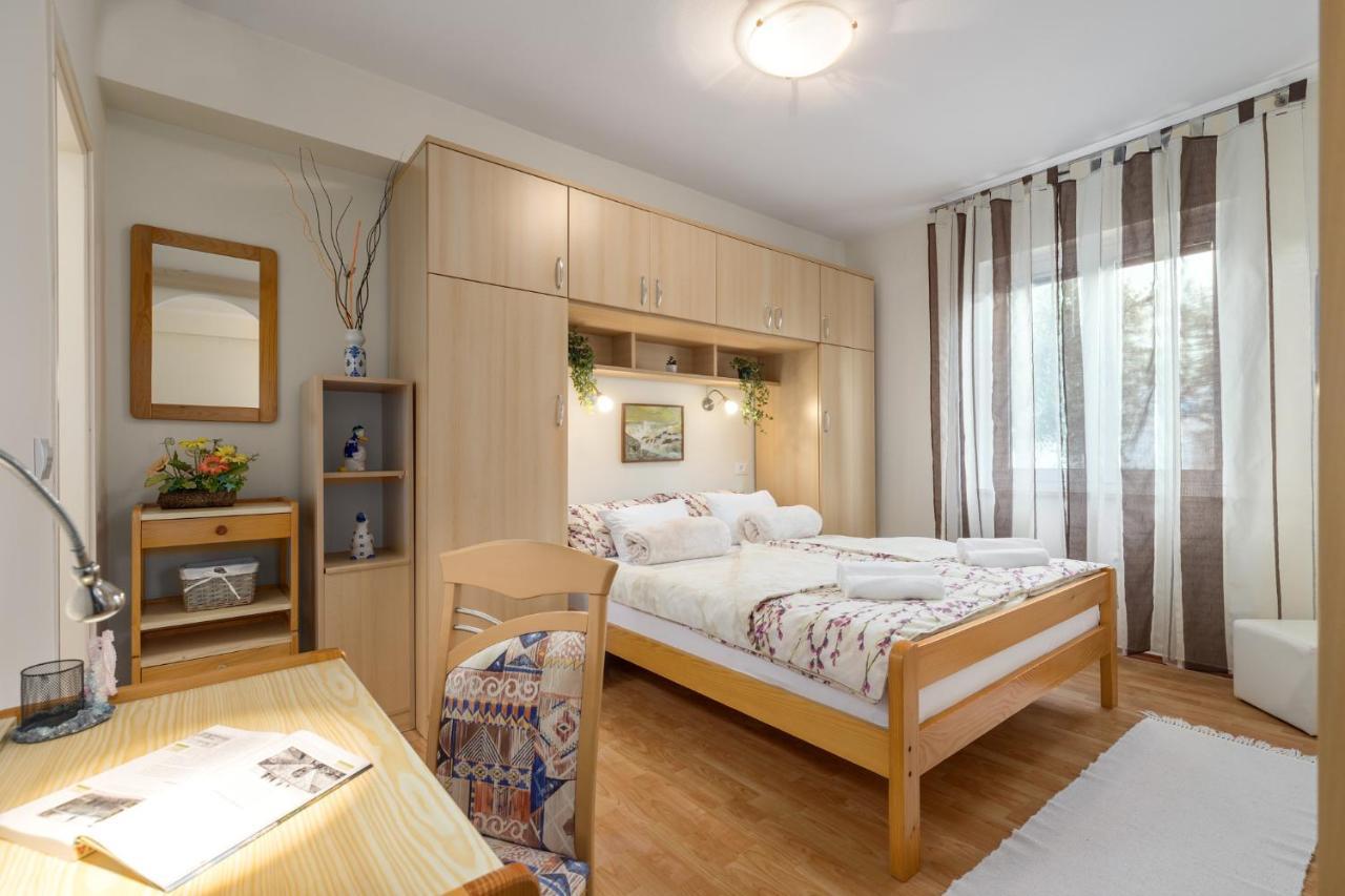 Apartments Nono Пореч Екстер'єр фото